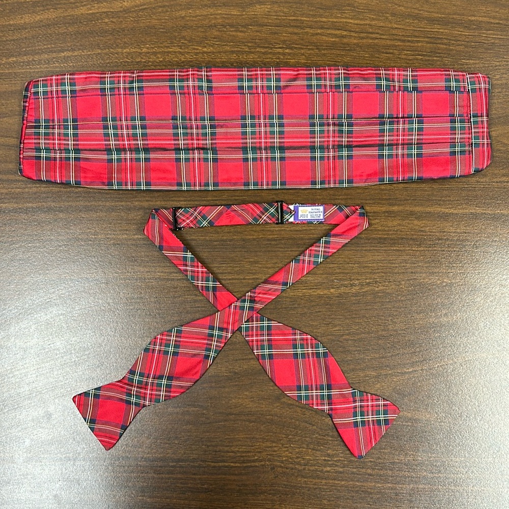 R. Hanauer Prince of Wales Tartan Plaid Silk Cummerbund Set